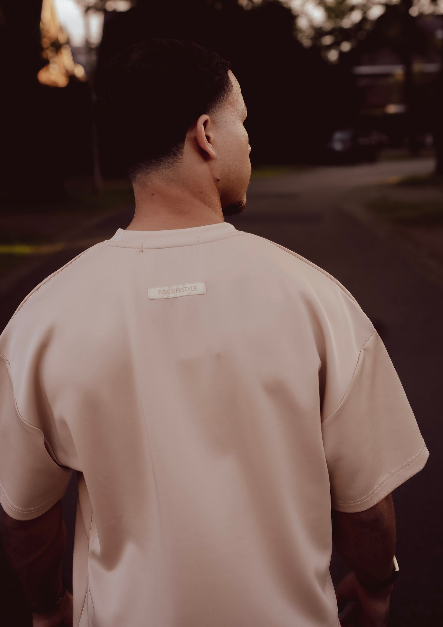 Fide Lifestyle: SHINY OVERSIZED T-SHIRT – TAUPE