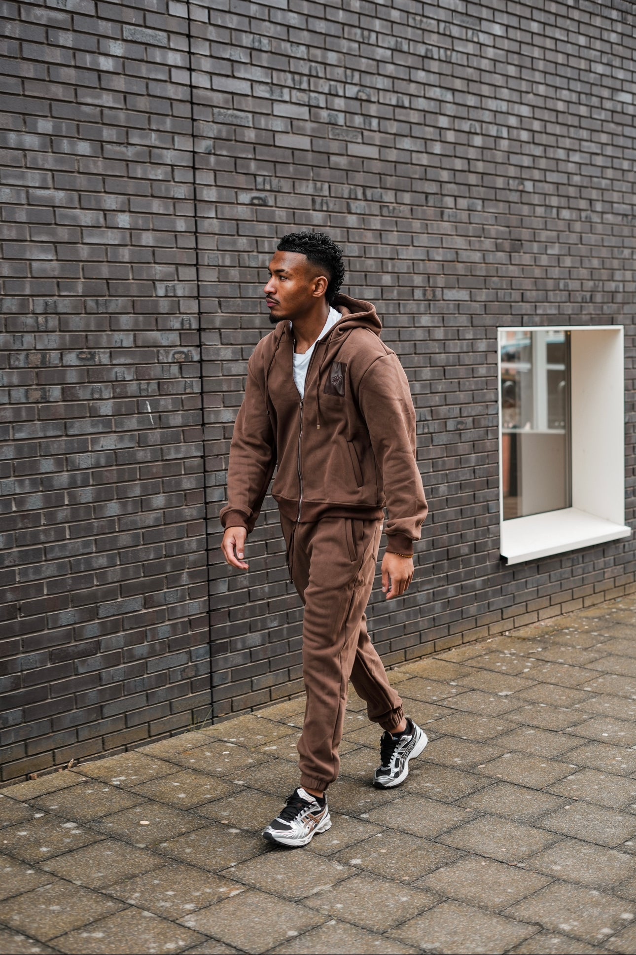 LIFESTYLE TRACKSUIT - BROWN