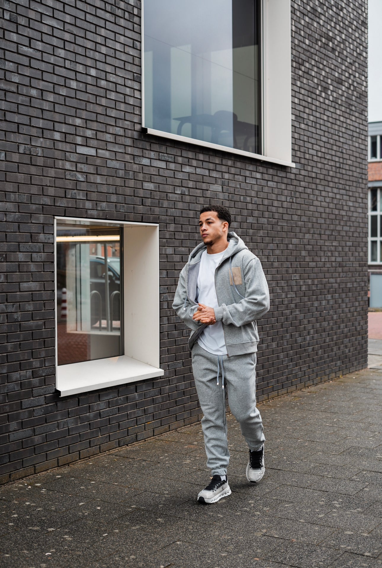 LIFESTYLE TRACKSUIT - GREY