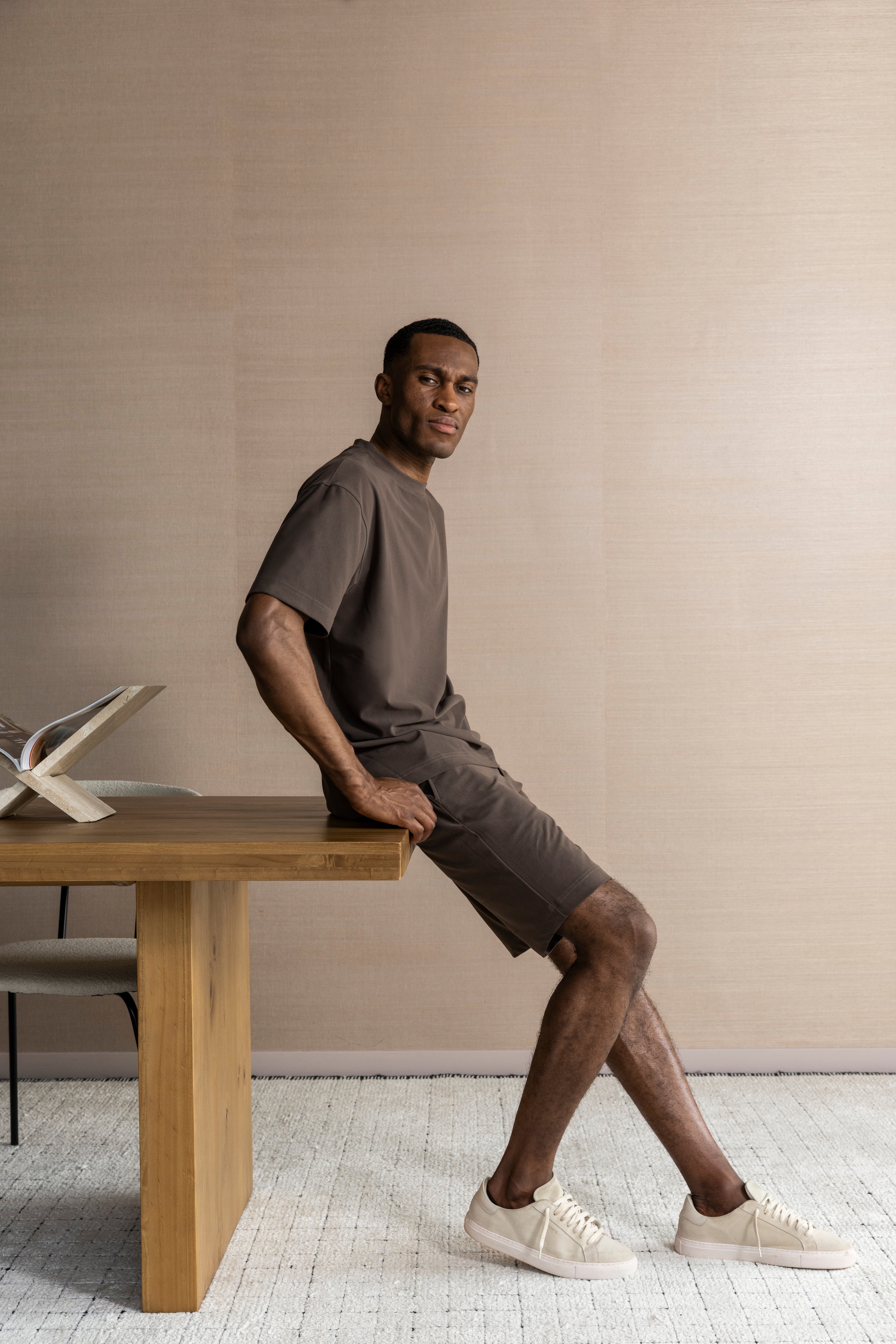 ALCANTARA T-SHIRT - MOCHA