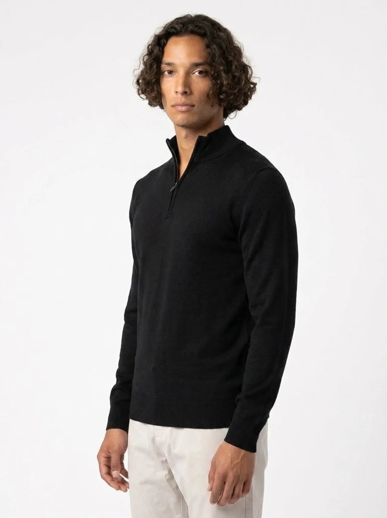 Club Amri Knitwear Quarter Zip - BLACK