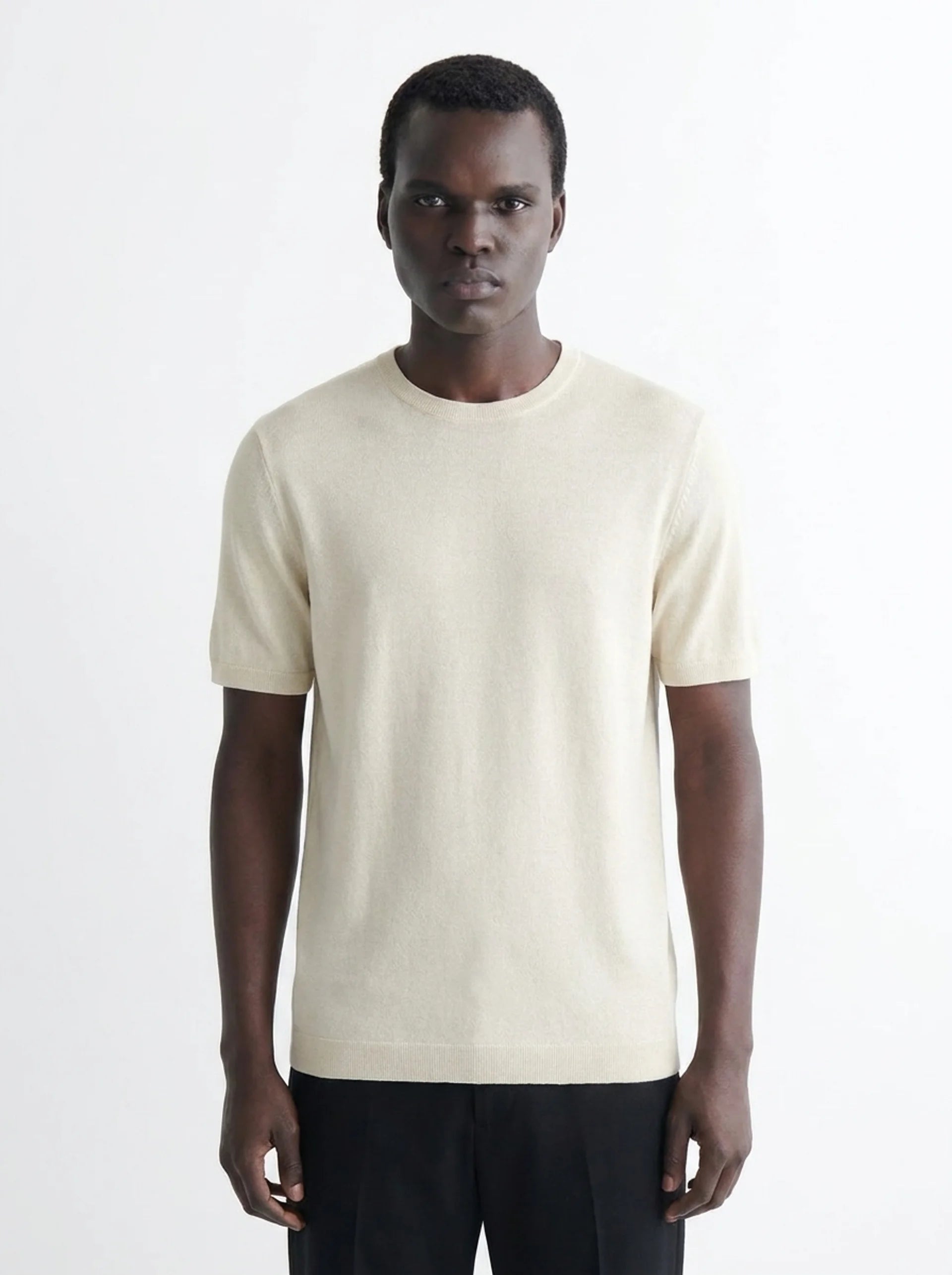 Club Amri Short Sleeve Knitwear- BEIGE