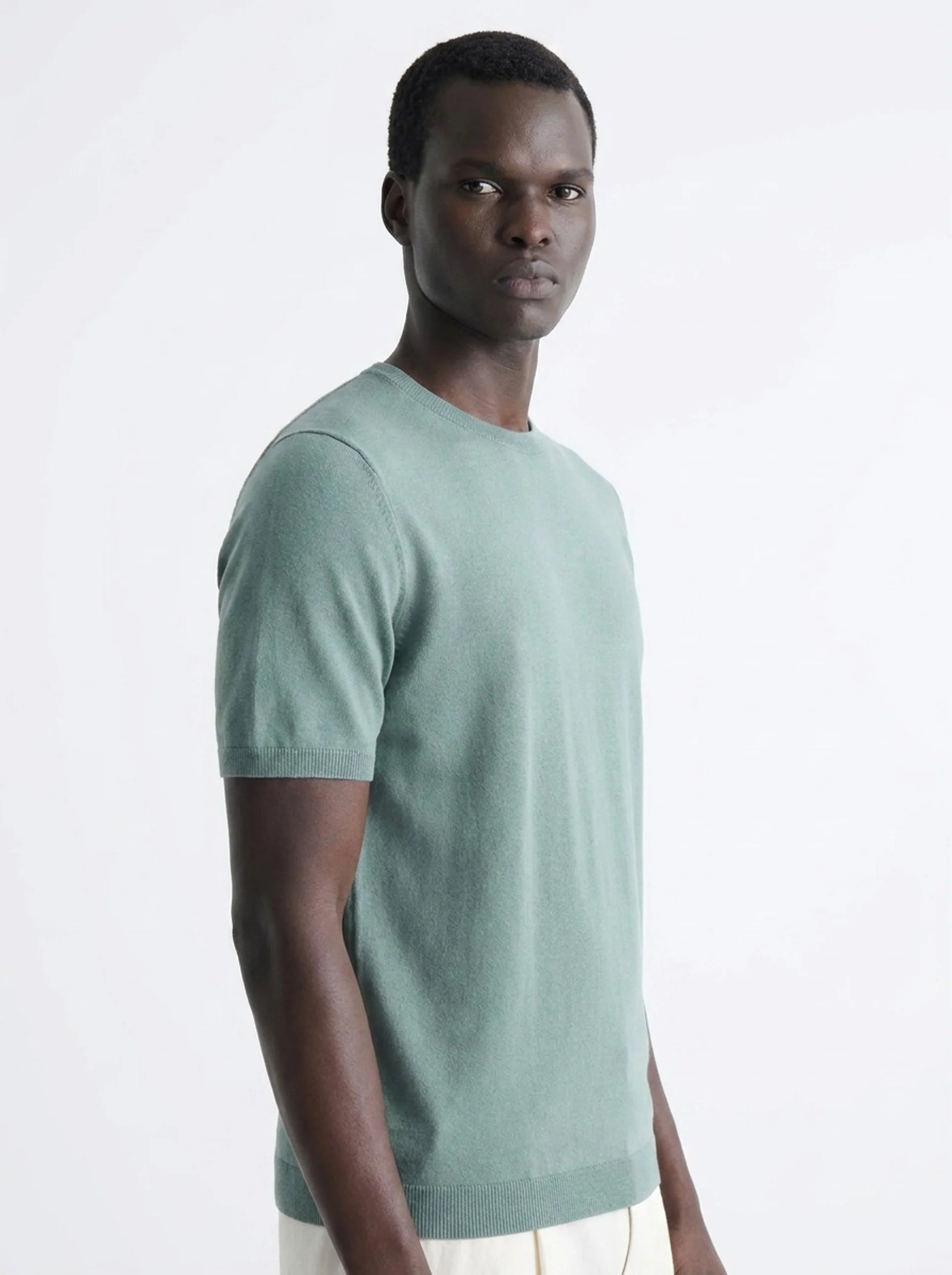 Club Amri Short Sleeve Knitwear- LIGHT GREEN